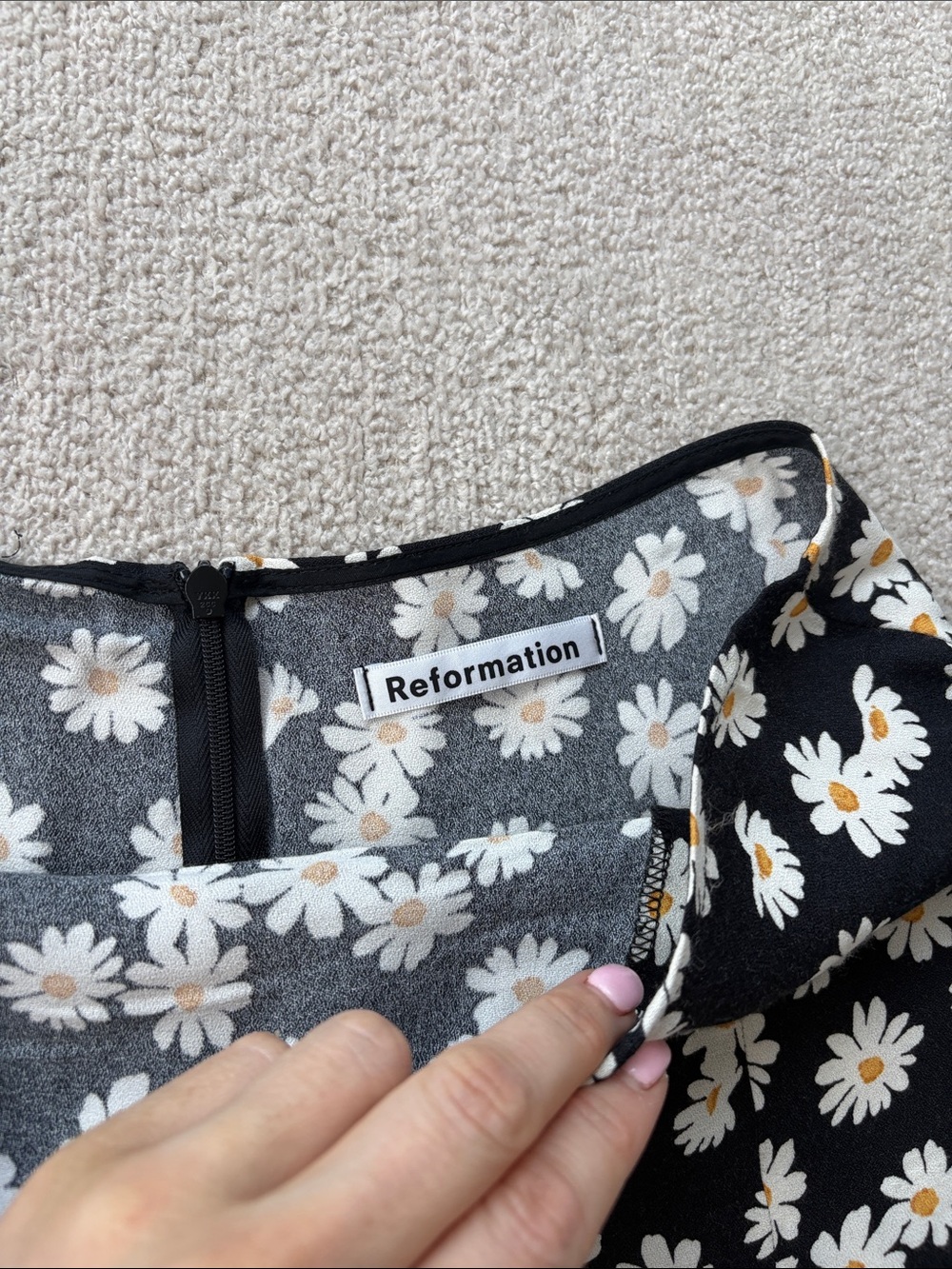 Reformation Margot Skirt Daisy Print - Picture 6 of 7